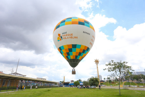 Além de trilhas, Parque Vila Velha tem de voo de balão a feira de artesanato em fevereiro