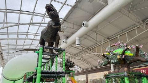 Era dos dinossauros inspira nova atração do Shopping Estação
