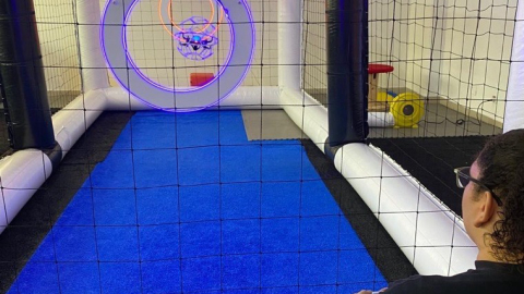 Para todas as idades: atração em Curitiba ensina a pilotar drone