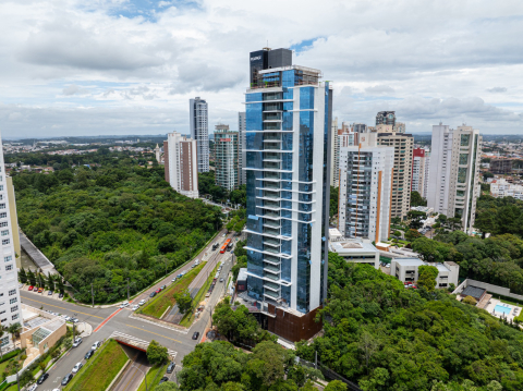 Plaenge celebra aniversário – o seu e o de Curitiba – com marco de 80 torres entregues na cidade