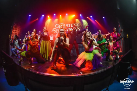 Espetáculo "Uma Noite na Broadway" chega ao Hard Rock Cafe Curitiba