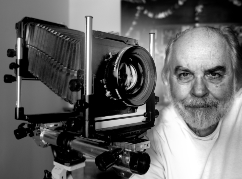 Ópera de arame exibe documentário e exposição de João Urban