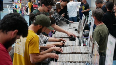 Feira de Vinil, Colecionáveis & Variedades reúne expositores de três estados