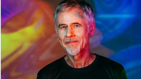 Comemorando 40 anos de carreira, Ritchie se apresenta no Teatro Guaíra no sábado (27)