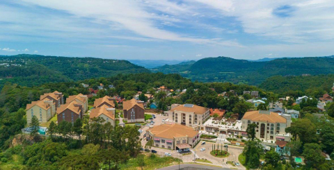 De Curitiba à Toscana Brasileira: Viagem de Carro com Hospedagem no imponente Buona Vitta Resort em Gramado