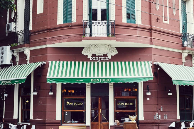 Fachada do Don Julio, em bairro tradicional de Buenos Aires. Divulgação/Facebook Don Julio