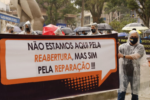 Entidade do setor de restaurantes quer moratória de tributos do governo federal