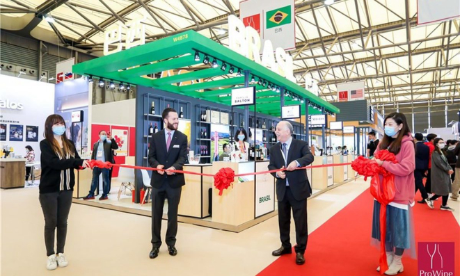 Estande do Brasil na ProWine Shangai, em 2020, uma das primeiras feiras presenciais no país epicentro da Covid-19.