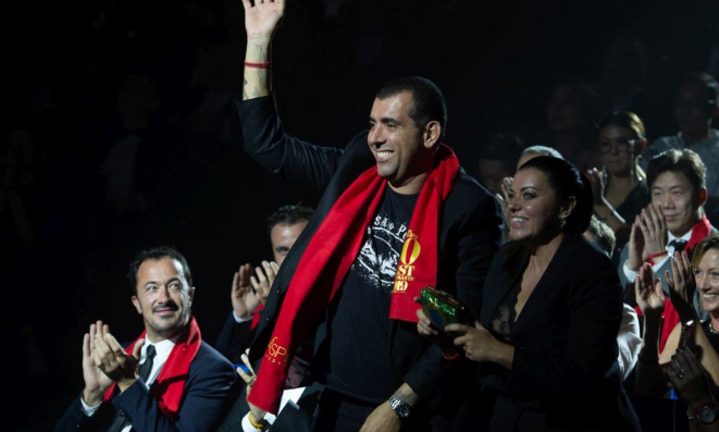 O brasileiro Jefferson Rueda e a esposa, Janaína Rueda, na entrega do prêmio 50 Best 2019, quando ficou na 39ª posição do mundo.