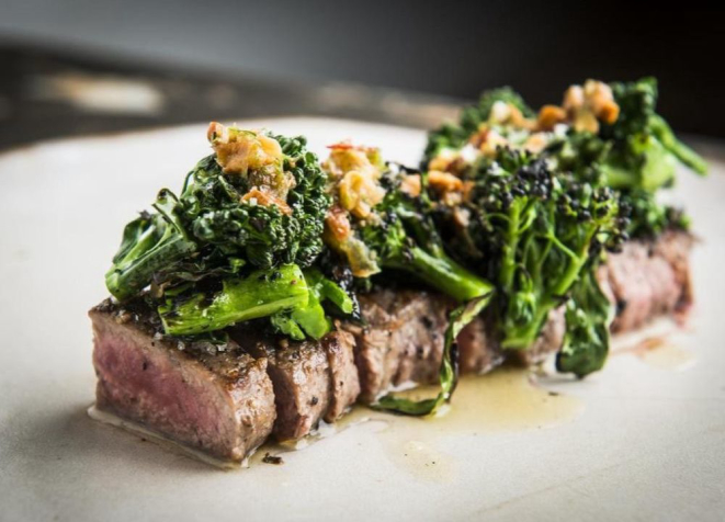 Prato de chorizo selado do chef Danilo Takigawa.