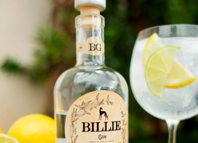 O Billie Gin é um London Dry artesanal, produzido em Curitiba.