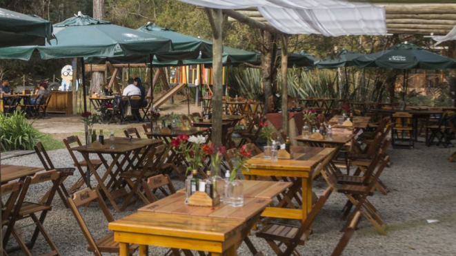 Restaurante Dona Chica, em Campos do Jordão, é um dos que fazem parte da Rota Gastronômica Vale do Paraíba e Mantiqueira.