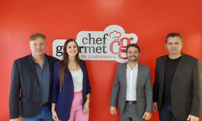 Os sócios da franquia em Curitiba são Josemar e Thais Lopes, Everton Sabú e Tarcísio Machado.