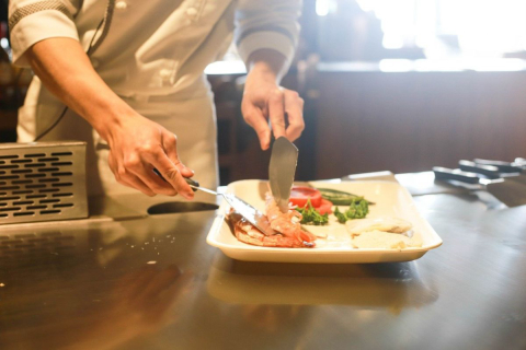 Uma guerra de braços chamada “compras para o restaurante”