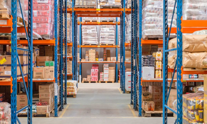 No depósito da Gold Food Service são 3,2 mil itens disponíveis, com expectativa de crescimento na demanda com a recuperação do setor.