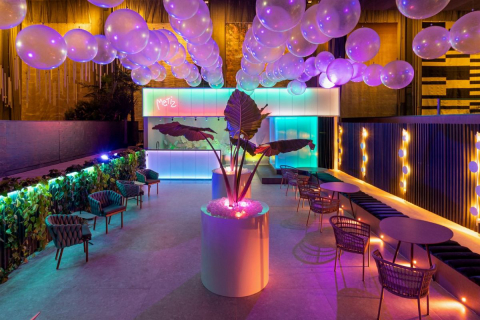 Bar de drinks e cafeteria abrem espaços “instagramáveis” na Casa Cor Paraná