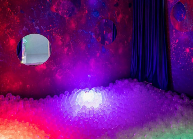 No Bar Matiz há até uma espécie de piscina de bolinhas para fotos.