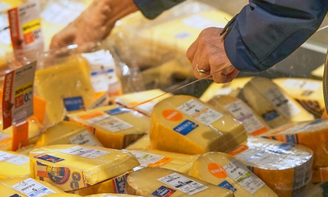 Em média, o preço do quilo do queijo subiu mais do que a inflação em 12 meses.