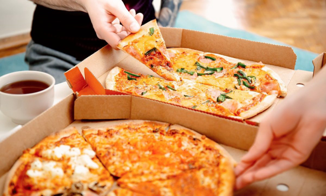 Tidas como precursoras do serviço de delivery como conhecemos hoje, as pizzas seguem na lidança entre os mais pedidos.
