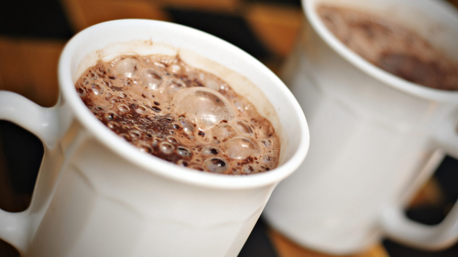 Chocolate quente para aquecer a tarde dos chocolatras.