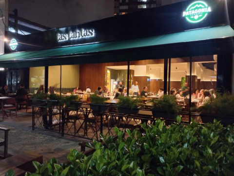 Após incêndio, restaurante Las Tablas reabre com espaço 20% maior