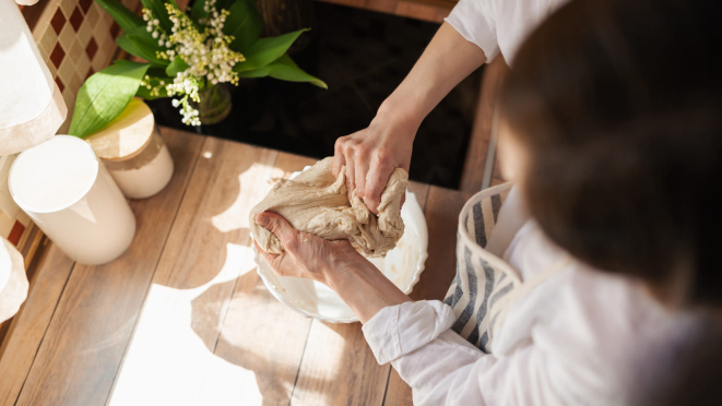 A prática da culinária proporciona benefícios emocionais e influencia positivamente a saúde como um todo.