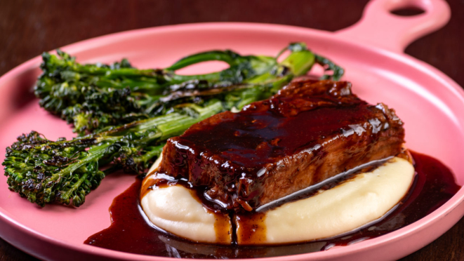 Assado colombiano do Mariquita Bar.