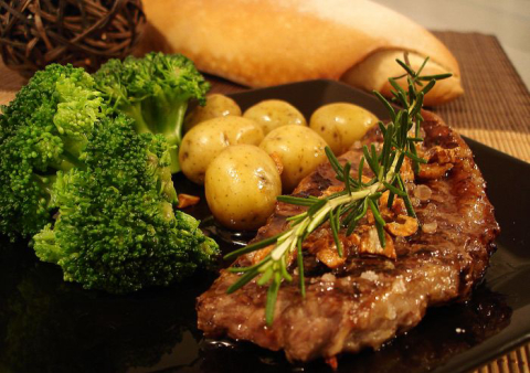 Vin Bistro oferece menu de cortes uruguaios de carne