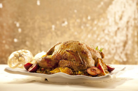 Peru com abacaxi e sálvia