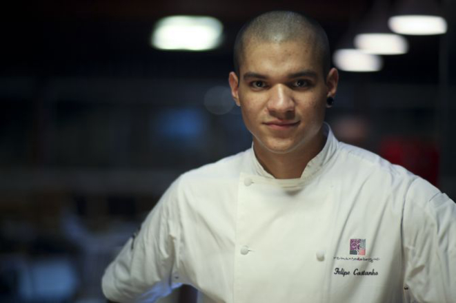 “Meu pai, que montou o cardápio do Remanso do Peixe, é bem crítico. Ele vem aqui, analisa tudo, prova tudo e as coisas nunca estão boas pra ele, coisa de pai." Foto: Brunno Regis