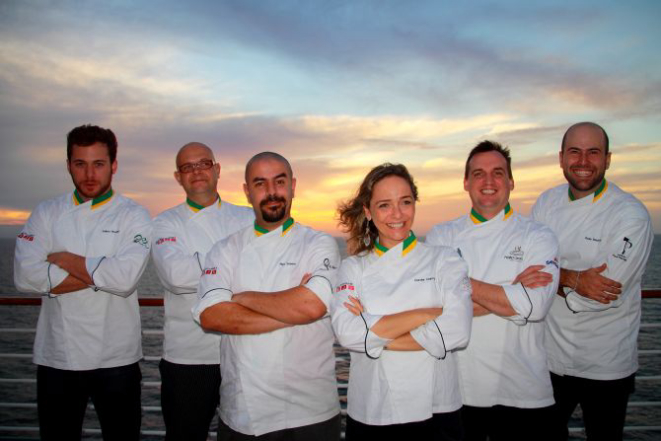 Chefs Dalton Rangel, Rodrigo Martins, Alex Sotero, Carole Crema, Heiko Grabolle e Paulo Machado participaram Royal Gourmet em 2014. Foto: Bruno Barreto / Divulgação.