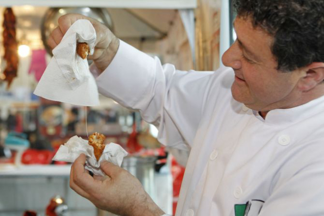 Suppli Alla Romana preparado pelo chef Enzo Ambrosseti. Foto: Antonio More/Gazeta do Povo
