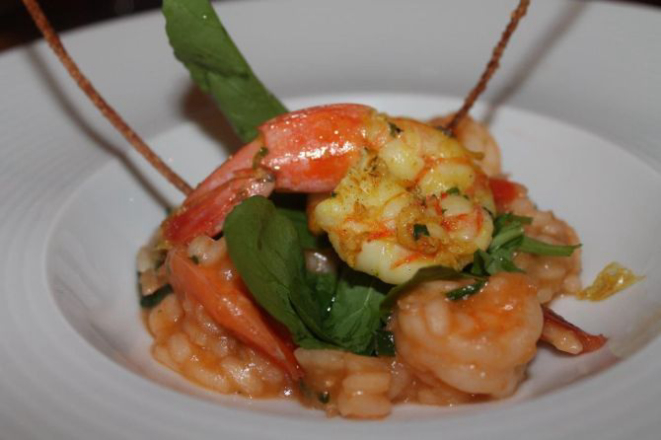 O risoto de camarão com rúcula é um dos novos pratos do cardápio