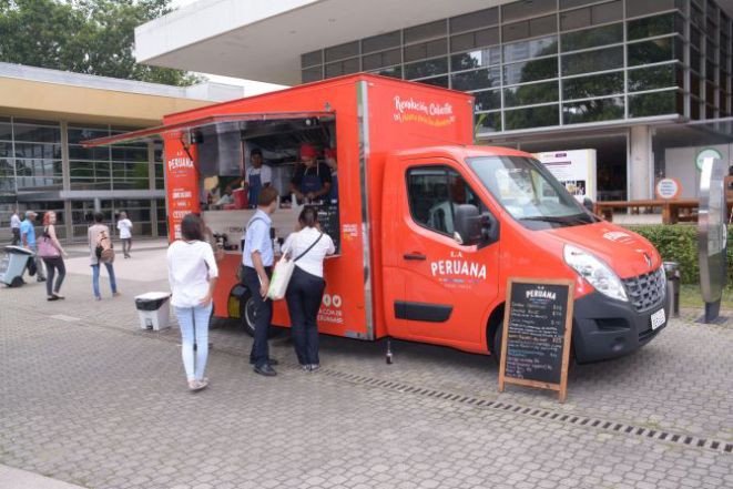 Os food trucks são as sensações da área de alimentação do congresso