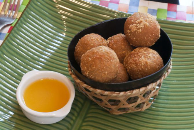 Bolinhos de pato. Foto: Zeca de Souza/Divulgação