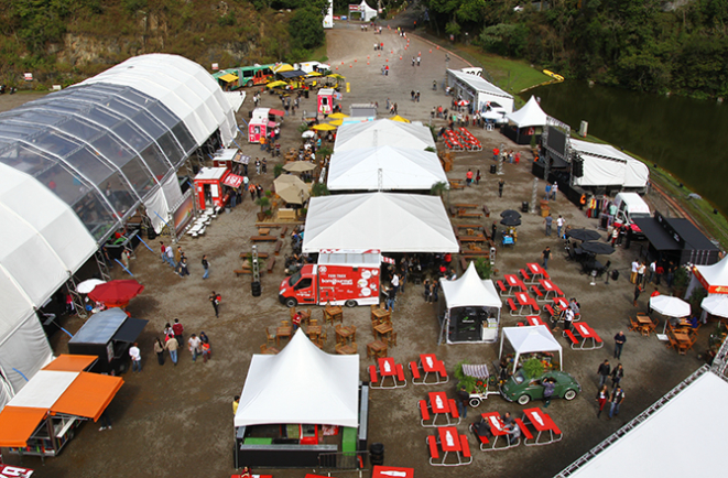 O evento, antes de começar. Foto: Paulo Lisboa/Gazeta do Povo