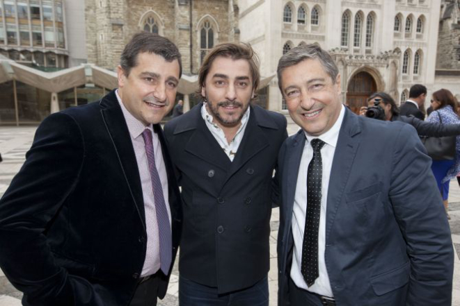 Os irmãos Jordi Roca, Joan Roca e Joseph Roca antes da premiação da revista Restaurant. Foto: Efe