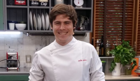Erik Nako apostou na tradicional entradinha italiana, a bruschetta