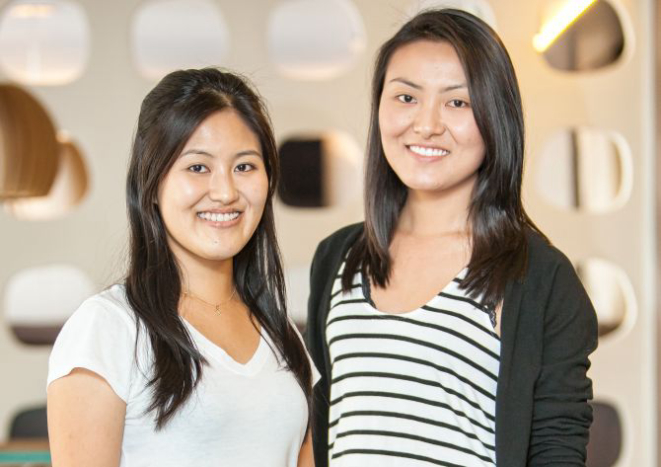 Thamires e Jéssica Yumi Kai, proprietárias do restaurante Ohana Mercado Municipal e Batel. Foto: Fernando Zequinão/Gazeta do Povo