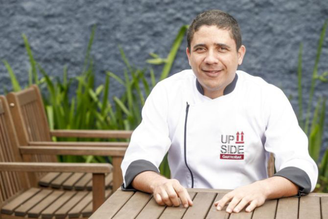 Baiano de nascimento, mora em Curitiba desde 1998. Trabalhou por sete anos com Celso Freire e já comandou algumas cozinhas em Curitiba, como Vin Bistro, Alfredo’s Gallery. Foto: Hugo Harada/Gazeta do Povo