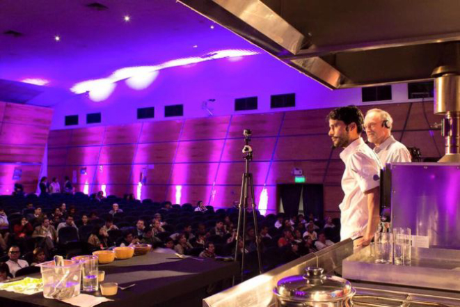 O chef Virgilio Martinez, do Central, durante a cerimônia de premiação dos 50 Melhores Restaurantes da América Latina. Foto: Reprodução/Fine Dining