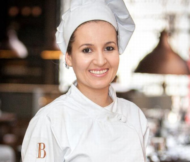 Renata Abreu é formada em Gastronomia pela Faculdades Opet e em Hotelaria e Turismo pelo Centro de Educação Profissional Os Pinhais. Foto: Fernando Zequinão/Gazeta do Povo