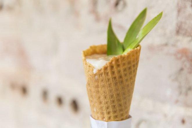 Ananás Alla Grappa: para beber ou comer? Foto: Diego Pisante/ Divulgação