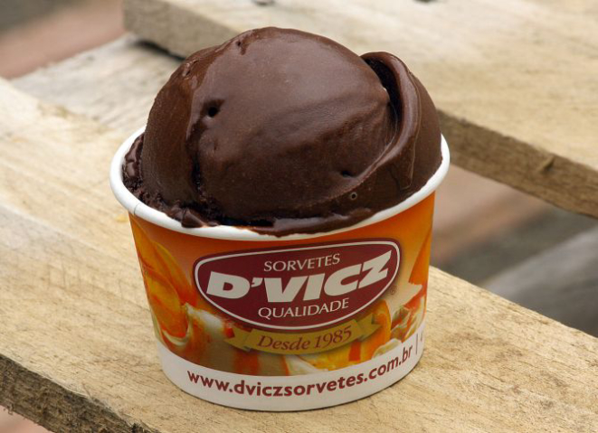 Sorvete de chocolate sem lactose da D'Vicz. Foto: Rodrigo Sóppa/Gazeta do Povo