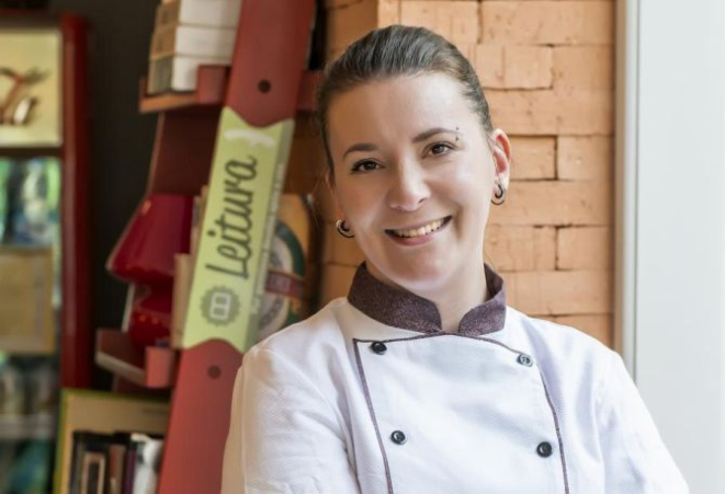 Gaby, como é chamada, é formada em Gastronomia na Universidade do Vale do Itajaí (Univali) e tem curso superior de cozinheiro chef internacional e pâtissier. Foto: Letícia Akemi/Gazeta do Povo