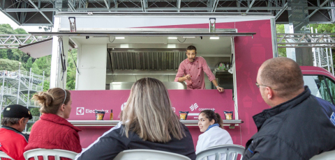Último dia do Parada teve aula-show de massa e drinks