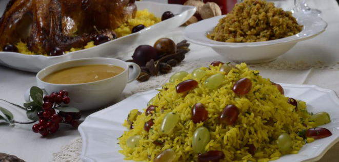 Aprenda a fazer arroz de açafrão e farofa com o chef Hermes Custódio. Foto: Alexandre Mazzo/ Gazeta do Povo