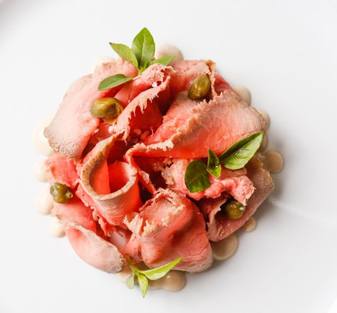 Vitello Tonnato como entrada. Foto: divulgação