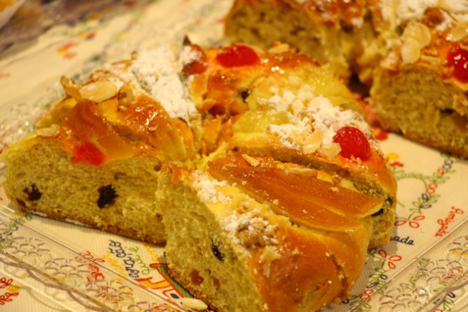 A receita tradicional leva frutas cristalizadas e secas. Foto: Rodrigo Sóppa/ Gazeta do Povo.