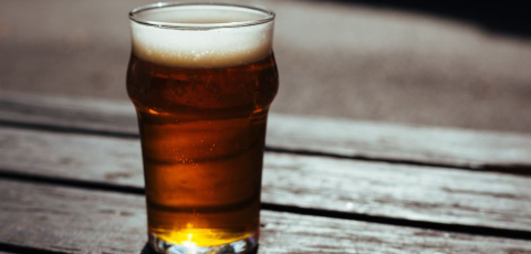 Colunista do Bom Gourmet comemora 10 anos de blog sobre cerveja com festa em Curitiba